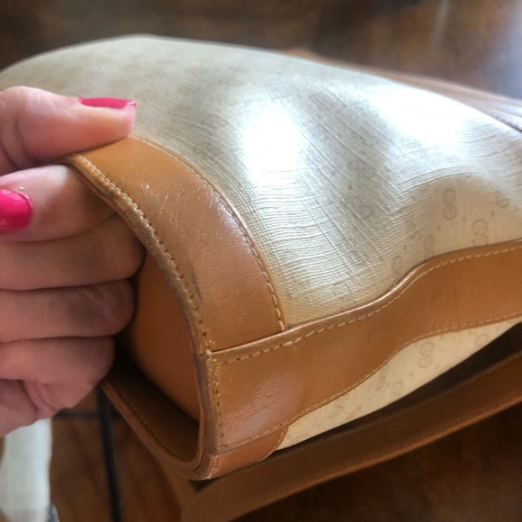 Gucci Crossbody - Picture 9 of 9